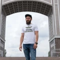 Biala-koszulka-z-napisem-tata-do-zadan-specjalnych-idealna-na-dzien-taty