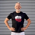 Czarna koszulka patriotyczna z motywem Polskiego orła oraz mapy Polski