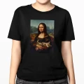 koszulka-z-nadrukiem-obraz-mona-lisa-z-burym-kotem-na-kolanach